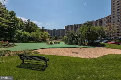 205 Yoakum Parkway #915, Alexandria, VA 22304 - Photo 54
