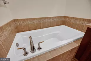 1730 Carpenter Rd, Alexandria, VA 22314 - Photo 44