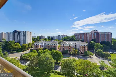 203 Yoakum Parkway #910, Alexandria, VA 22304 - Photo 16