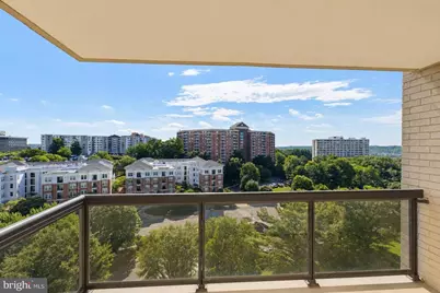 203 Yoakum Parkway #910, Alexandria, VA 22304 - Photo 14