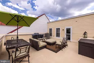 712 Bracey Ln, Alexandria, VA 22314 - Photo 44