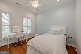 712 Bracey Ln, Alexandria, VA 22314 - Photo 36