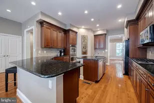 712 Bracey Ln, Alexandria, VA 22314 - Photo 20