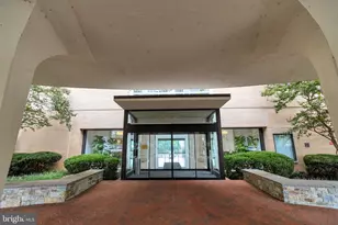 501 Slaters Ln, Alexandria, VA 22314 - Photo 46