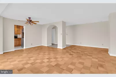 501 Slaters Lane #903, Alexandria, VA 22314 - Photo 4