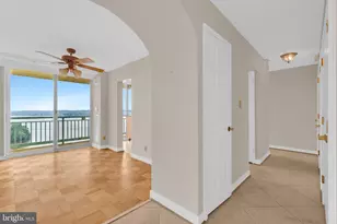 501 Slaters Ln, Alexandria, VA 22314 - Photo 14