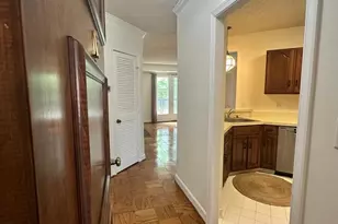 801 S Pitt St, Alexandria, VA 22314 - Photo 2