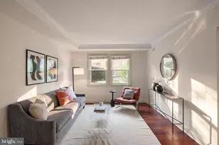 718 S Washington St, Alexandria, VA 22314 - Photo 2