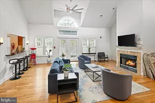 3306 Wyndham Cir, Alexandria, VA 22302 - Photo 18