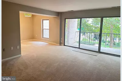 19 Canterbury Square #201, Alexandria, VA 22304 - Photo 4
