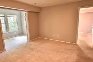 3313 Wyndham Cir, Alexandria, VA 22302 - Photo 6