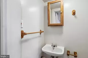 204 N Payne Street N, Alexandria, VA 22314 - Photo 28