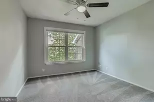 3305 Wyndham Cir, Alexandria, VA 22302 - Photo 16