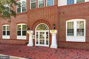 4950 Brenman Park Dr, Alexandria, VA 22304 - Photo 2