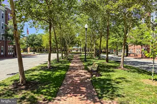 4950 Brenman Park Dr, Alexandria, VA 22304 - Photo 26