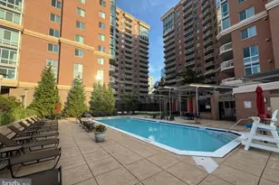 3101 N Hampton Dr, Alexandria, VA 22302 - Photo 24