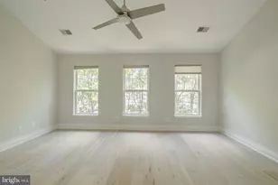 329 Helmuth Ln, Alexandria, VA 22304 - Photo 20