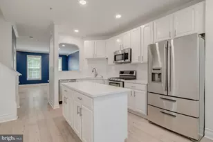 329 Helmuth Ln, Alexandria, VA 22304 - Photo 12