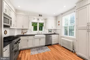 225 N Royal St, Alexandria, VA 22314 - Photo 16