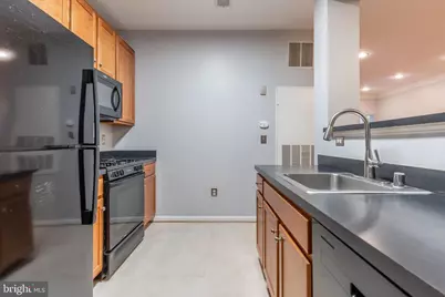 4850 Eisenhower Avenue #115, Alexandria, VA 22304 - Photo 18