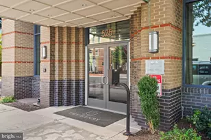 525 N Fayette St, Alexandria, VA 22314 - Photo 2