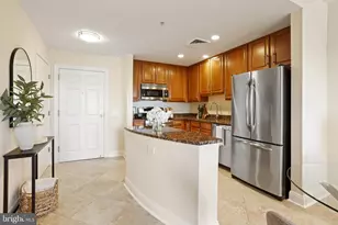 525 N Fayette St, Alexandria, VA 22314 - Photo 8