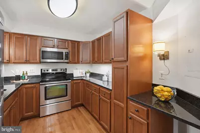 610 N West Street #105, Alexandria, VA 22314 - Photo 4
