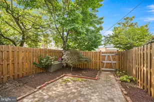 1012 Oronoco St, Alexandria, VA 22314 - Photo 8