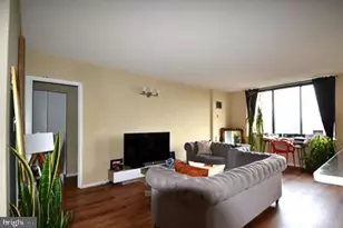 5500 Holmes Run Pkwy, Alexandria, VA 22304 - Photo 2