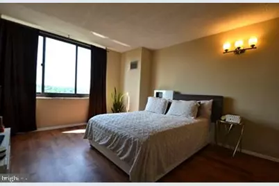 5500 Holmes Run Parkway #1420, Alexandria, VA 22304 - Photo 12