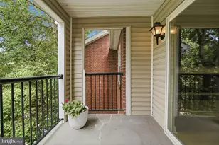 3310 Wyndham Cir, Alexandria, VA 22302 - Photo 24