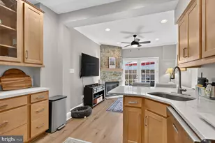 111 N Payne St, Alexandria, VA 22314 - Photo 8