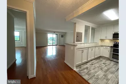 200 N Pickett Street #813, Alexandria, VA 22304 - Photo 12