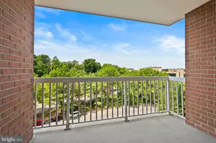 3101 N Hampton Dr, Alexandria, VA 22302 - Photo 16