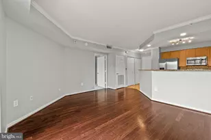 3101 N Hampton Dr, Alexandria, VA 22302 - Photo 6