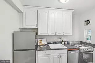 211 E Glebe Rd, Alexandria, VA 22305 - Photo 10