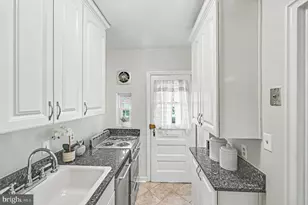 211 E Glebe Rd, Alexandria, VA 22305 - Photo 12