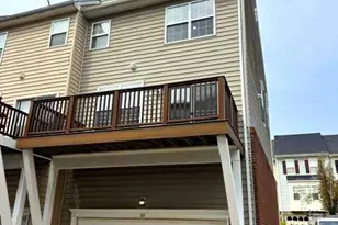 114 Meadows Ln, Alexandria, VA 22304 - Photo 2