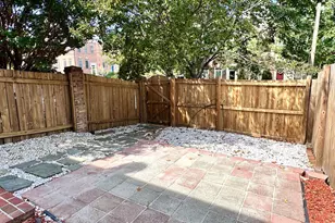 915 Portner Pl, Alexandria, VA 22314 - Photo 8