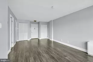 5340 Holmes Run Pkwy, Alexandria, VA 22304 - Photo 6