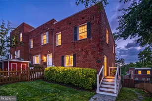 2935 Sycamore St, Alexandria, VA 22305 - Photo 2