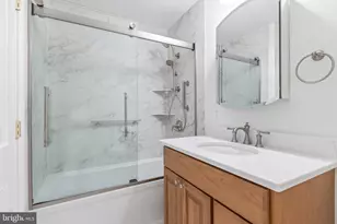 303 Queen St, Alexandria, VA 22314 - Photo 26