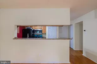 3309 Wyndham Cir, Alexandria, VA 22302 - Photo 8