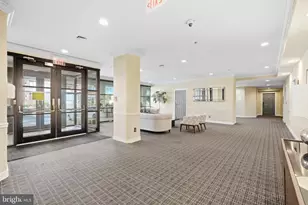 1200 Braddock Pl, Alexandria, VA 22314 - Photo 32