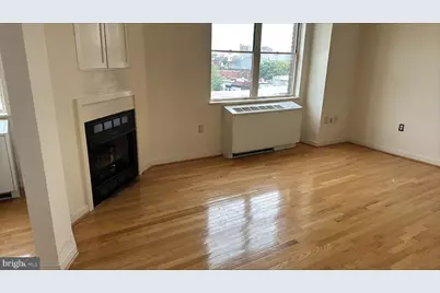 815 King Street #5D, Alexandria, VA 22314 - Photo 2