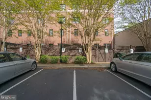 708 N Henry St, Alexandria, VA 22314 - Photo 56