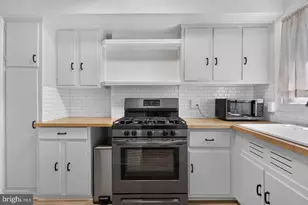 1557 Mt Eagle Pl, Alexandria, VA 22302 - Photo 18