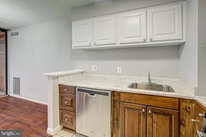 16 S Van Dorn Street #604, Alexandria, VA 22304 - Photo 12