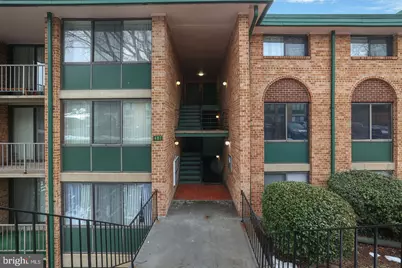 487 N Armistead Street #301, Alexandria, VA 22312 - Photo 2