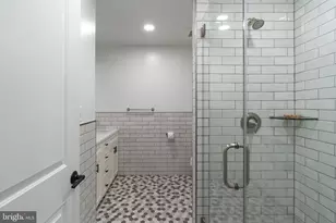 504 S Pitt St, Alexandria, VA 22314 - Photo 42